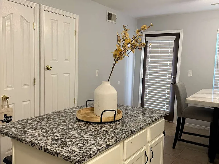 12253 Holy Springs Ct — Photo 15