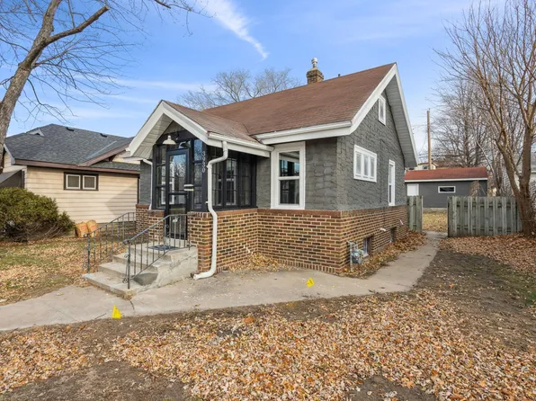 3930 Vincent Ave N, Minneapolis, MN 55412