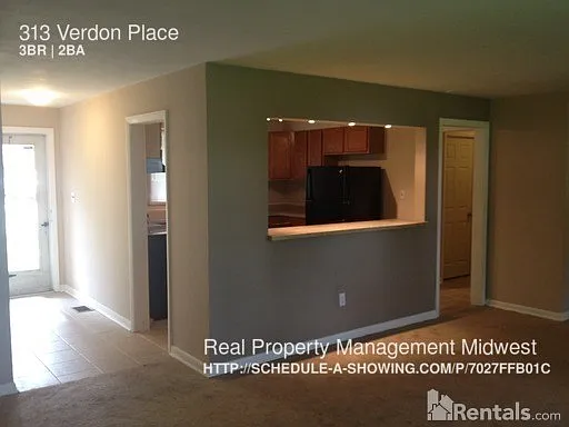 313 Verdon Pl photo 1