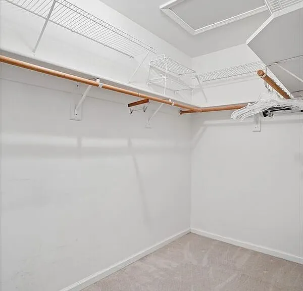 6618 Hunter Creek Ln — Photo 20