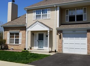 4484 Brookhaven Rd, Gurnee, IL 60031