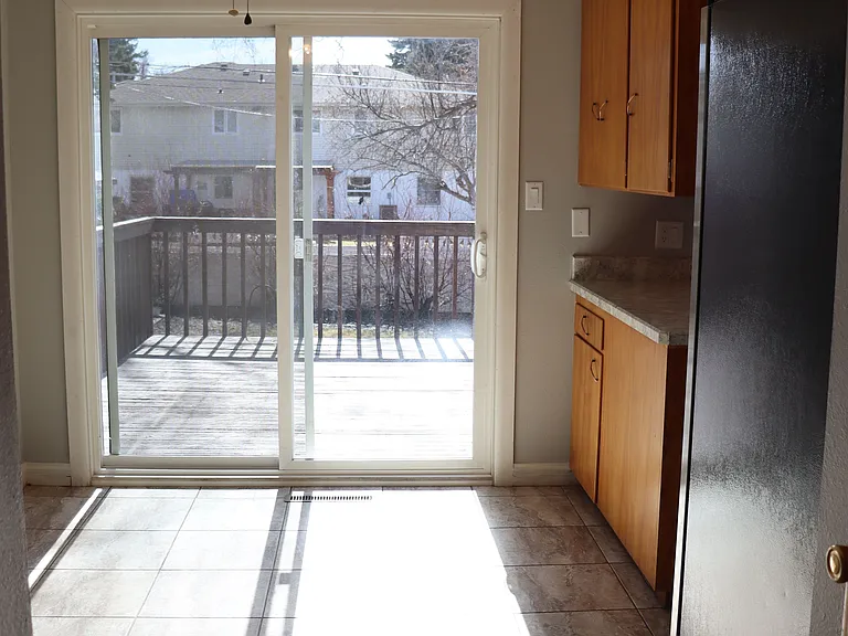 113 E Owens Ave — Photo 11