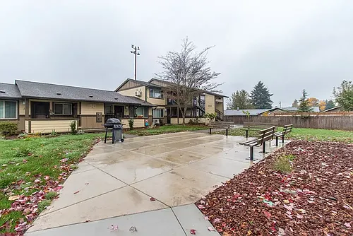 621 N Douglas Ln Photo 1