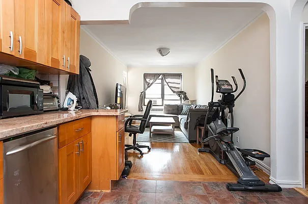 Rented by Emor Management Inc. | media 29