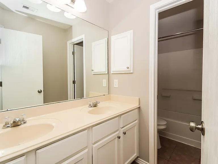 10005 Sterling Place Dr — Photo 19