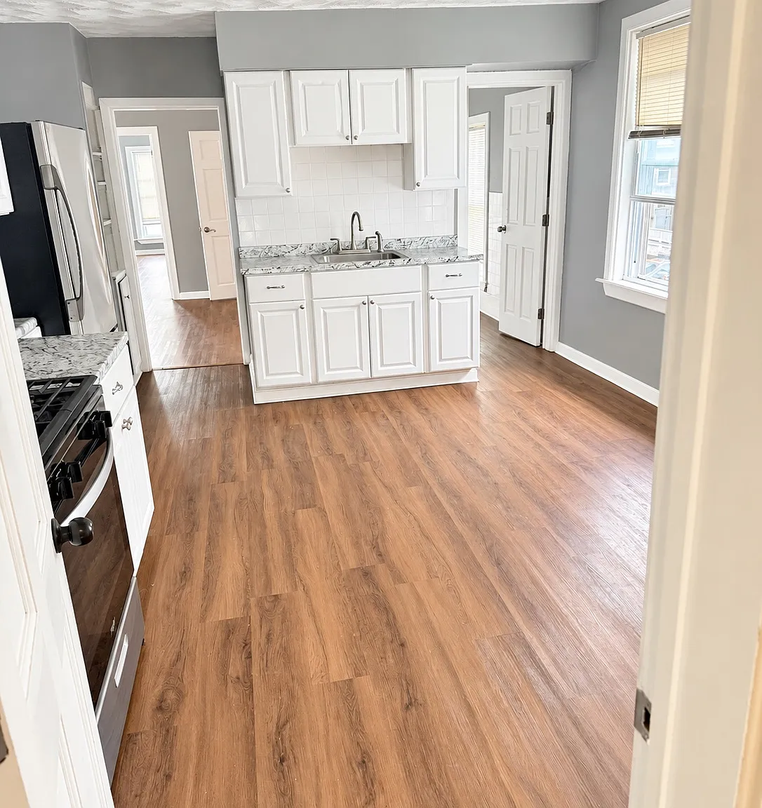 2 bed, 1250 sqft, $2,350 — Photo 2