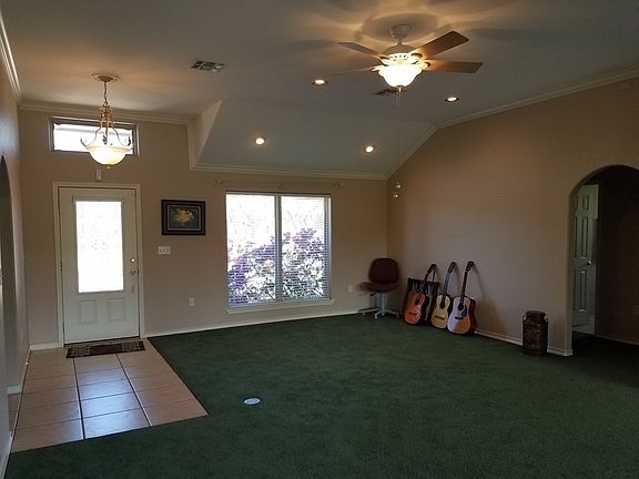 5th image of 499 Augusta Dr
