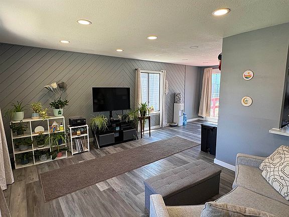 4th image of 708 Grace Ave