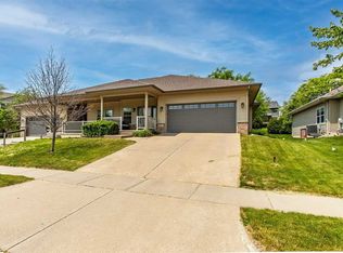 3612 Glastonbury St, Iowa City, IA 52245
