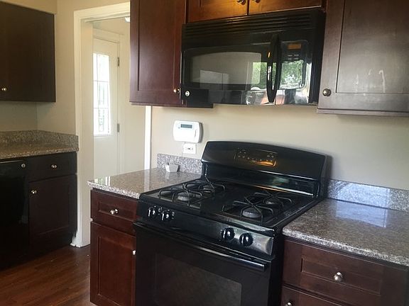 2nd image of 2845 Louis St