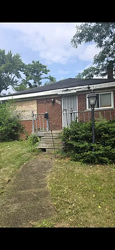 17870 Dresden St Photo 1