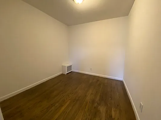 Rented by AZ REALTY NYC LLC | media 9