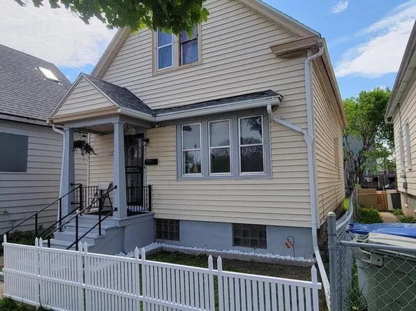 2561 South 13th STREET, Milwaukee, WI 53215