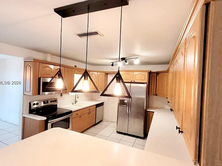 6730 Charleston St — Photo 17