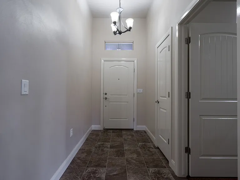 986 Camel Springs Dr — Photo 17