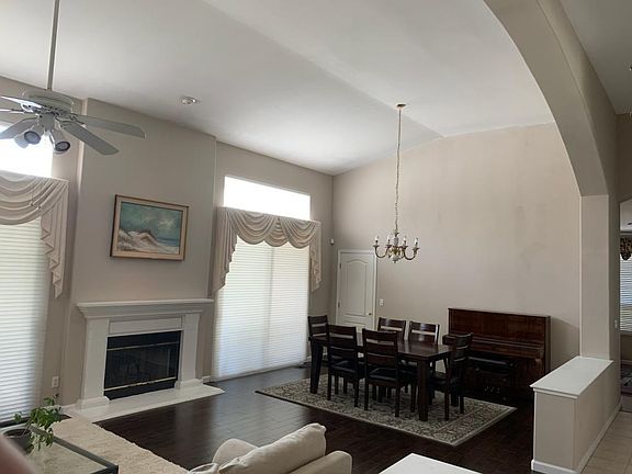 5th image of 410 Lower Vintners Cir