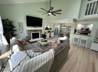 6220 Crofton Dr, Fort Wayne, IN 46835