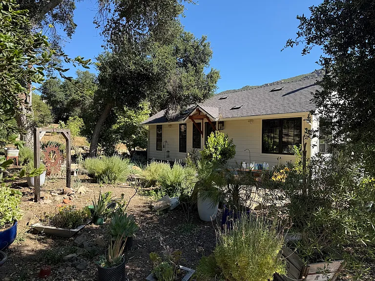 2369 Waring Dr — Photo 3