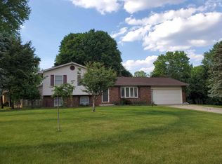 20689 S Gatehouse Dr, South Bend, IN 46637