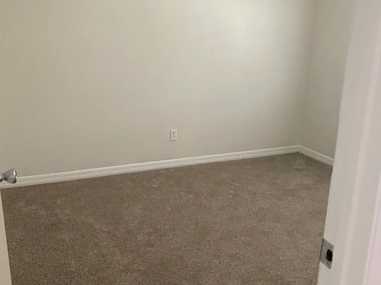 950 Beau Ct — Photo 11