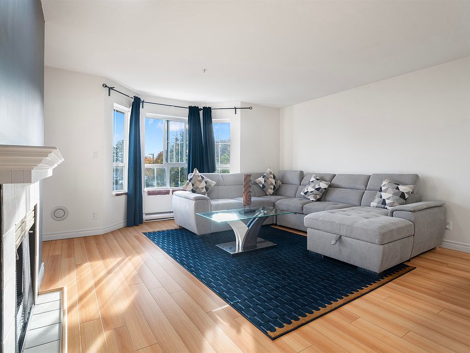 1st image of 15268 105th Ave #318