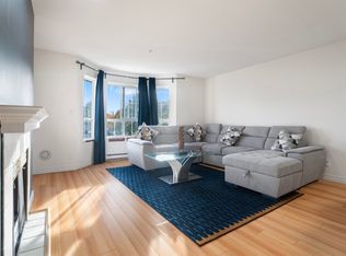 15268 105th Ave #318, Surrey, BC V3R 0W8