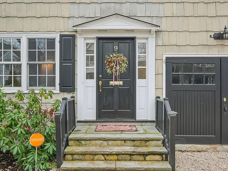 9 Oakwood Ave — Photo 9