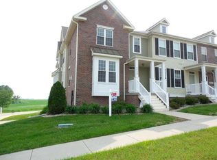 6805 Yellowwood Ln #28, Deforest, WI 53532