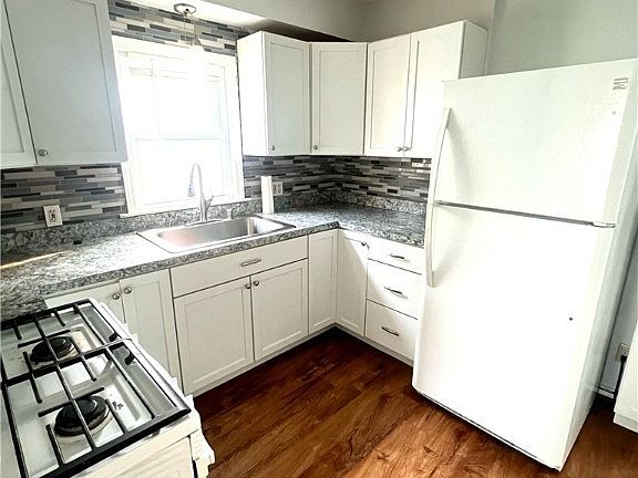 5th image of 1368 Edgehill Ave SE