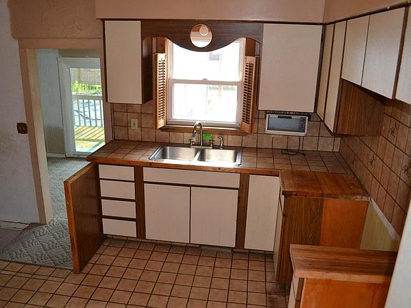 5th image of 4833 Burgis Ave SE