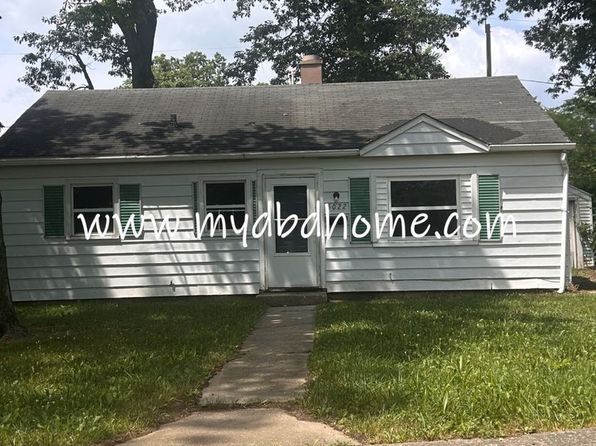 5022 Bowser Ave