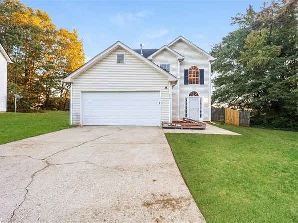 3297 Basking Shade Ln, Decatur, GA 30034