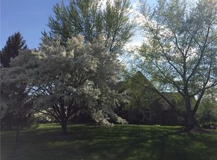 557 Dorset Blvd, Carmel, IN 46032