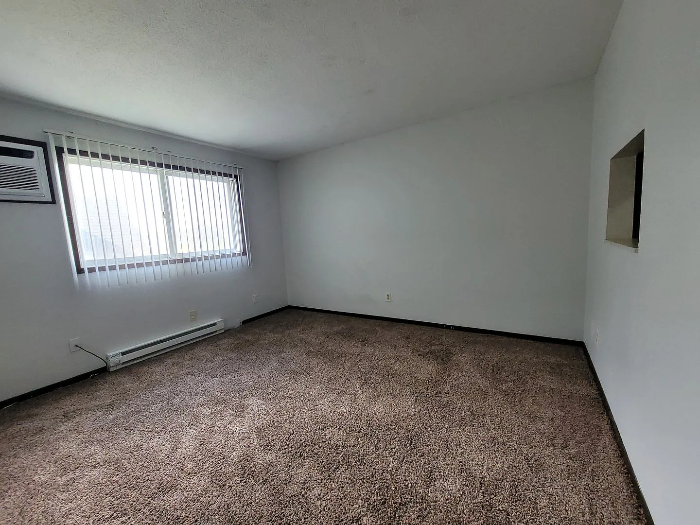 330 29th Street Dr SE — Photo 2