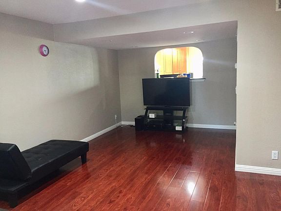 5th image of 2377 Lava Dr