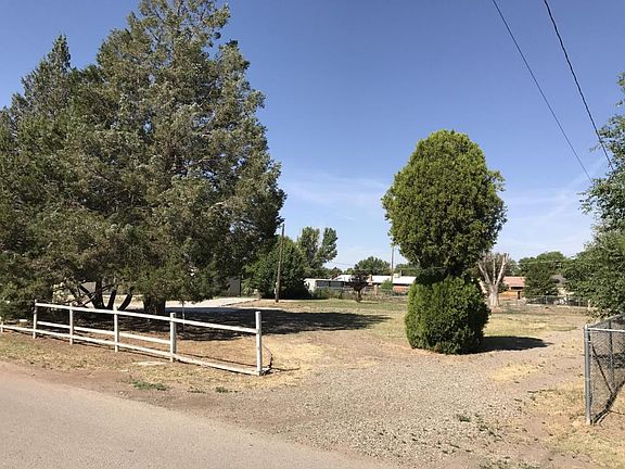 4th image of 2115 Winchester Dr