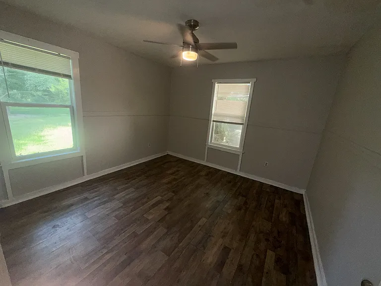 314 Clubview Dr — Photo 4