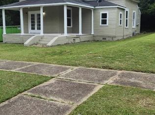 223 4th St, Manchester, GA 31816