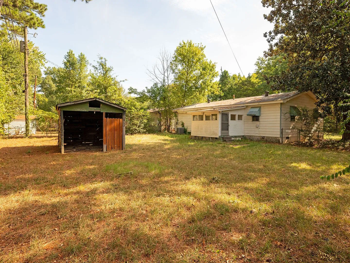 200 Laurel Street — Photo 4