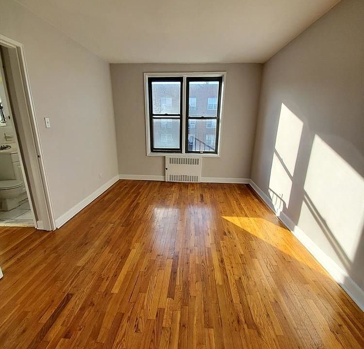 2nd image of 787 E 46th St APT 2F