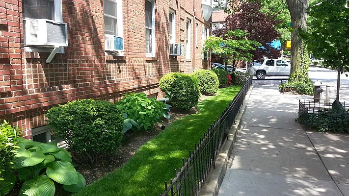 Sold by 718 Realty Inc | media 32