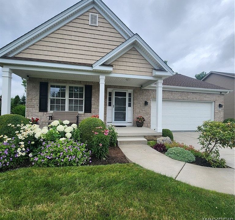 1st image of 28 Fisher Pond Ct