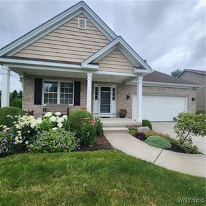 28 Fisher Pond Ct, Buffalo, NY, 14221