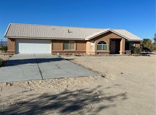 35832 Foothill Rd, Lucerne Valley, CA 92356