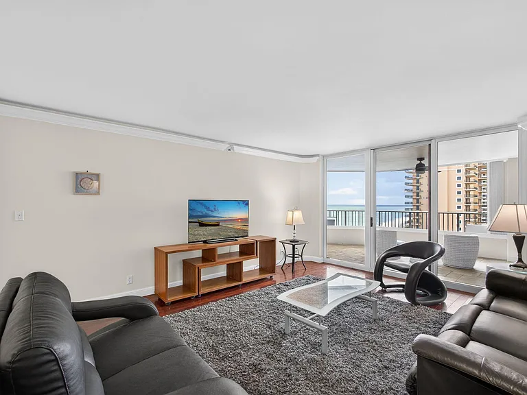 5200 N Ocean Dr #1004 — Photo 8