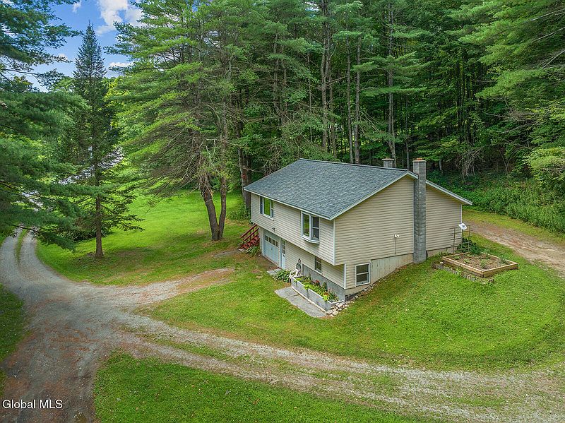 4th image of 96 Martindale Way