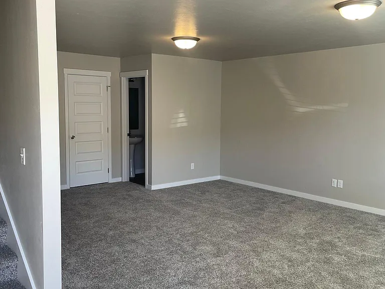 2015 Lawrence Ln #102 — Photo 2