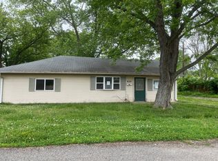 633 Higgins St, Clinton, IN 47842