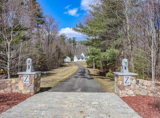 43 Lampton Lane, Derry, NH 03308