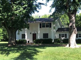 33 N Circle Dr, Mulvane, KS 67110